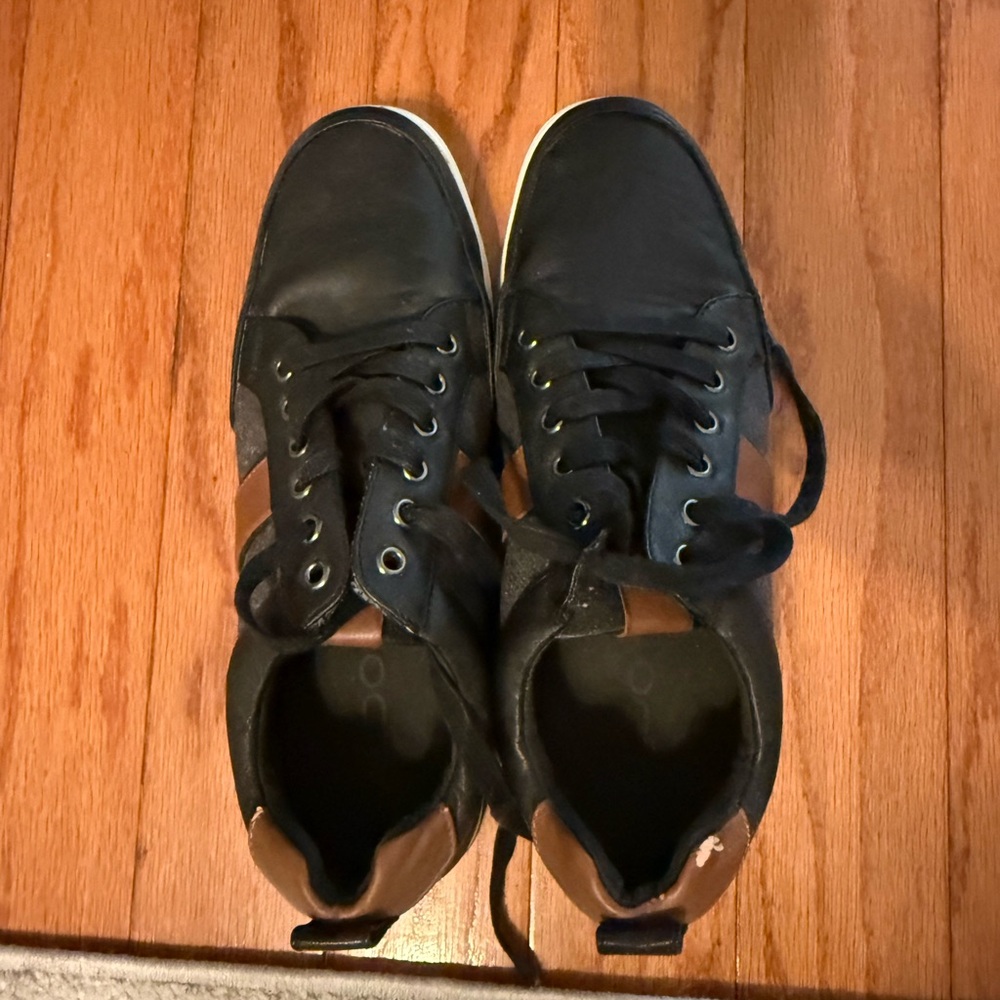 Men's Black and Brown Sneakers